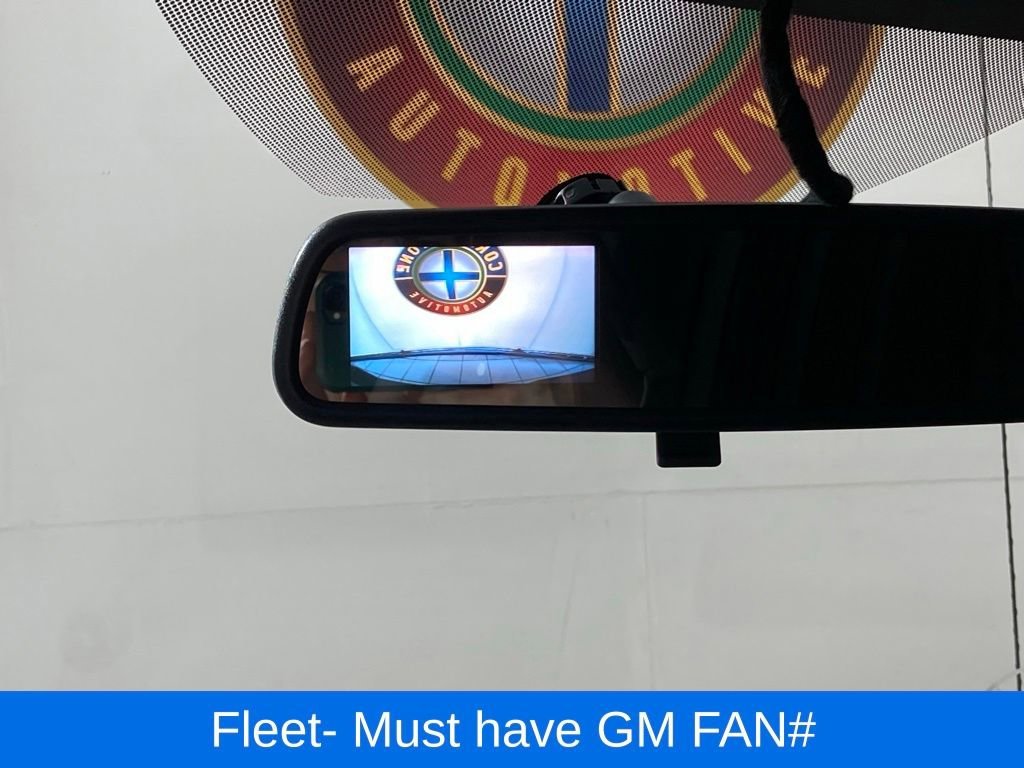 New 2026 Summit White Chevrolet 1WT image 4