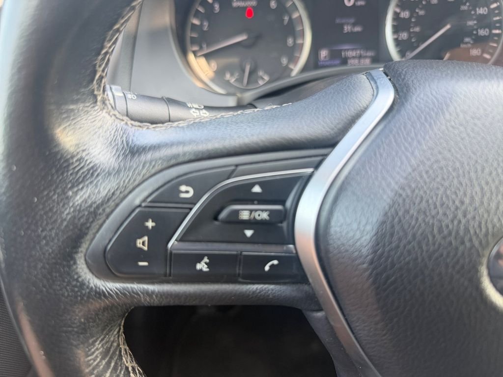 Used 2018 Black INFINITI 3.0t LUXE image 29