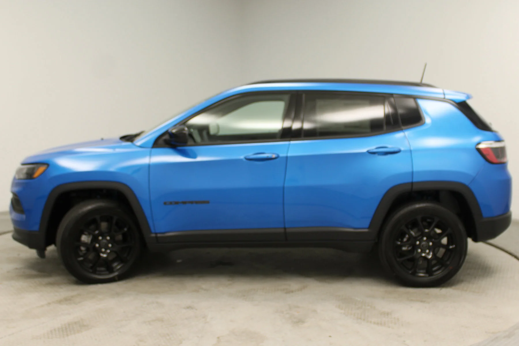 2025 Jeep Compass Latitude - Photo 23