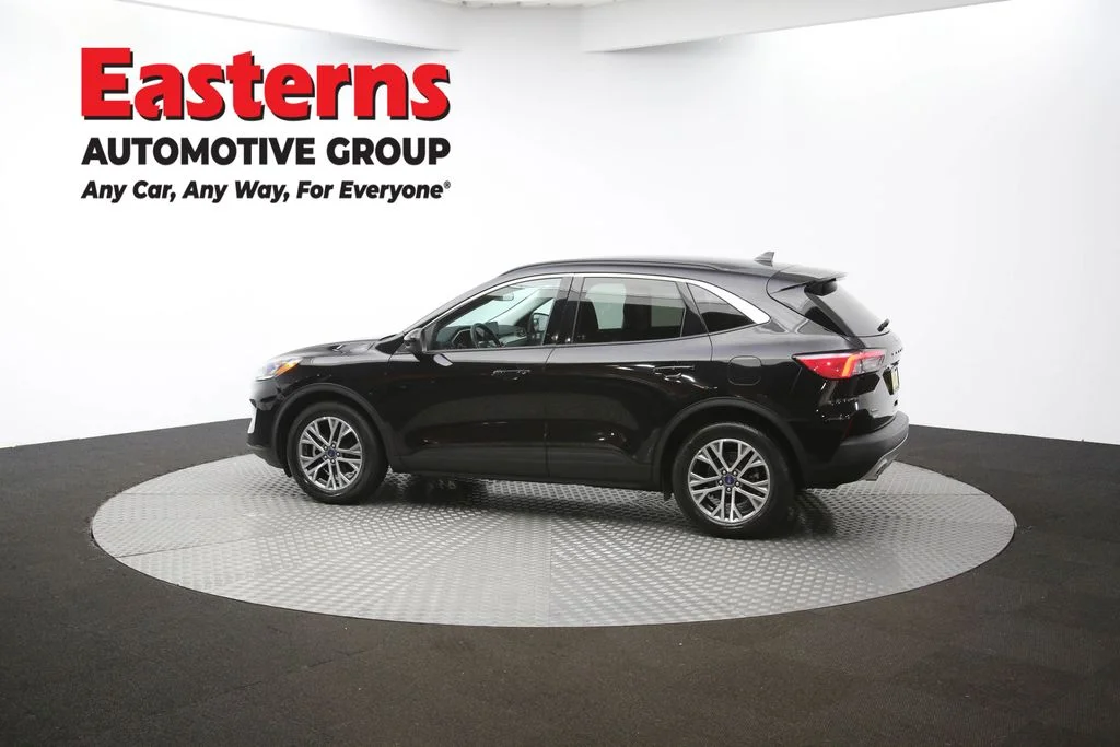 Used 2021 Black Ford SEL image 61