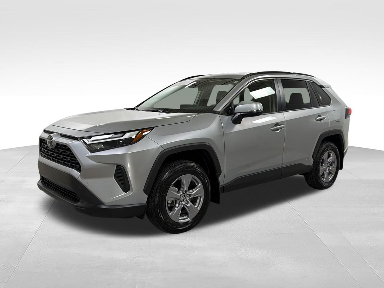 2025 Toyota RAV4 Hybrid XLE AWD's photo