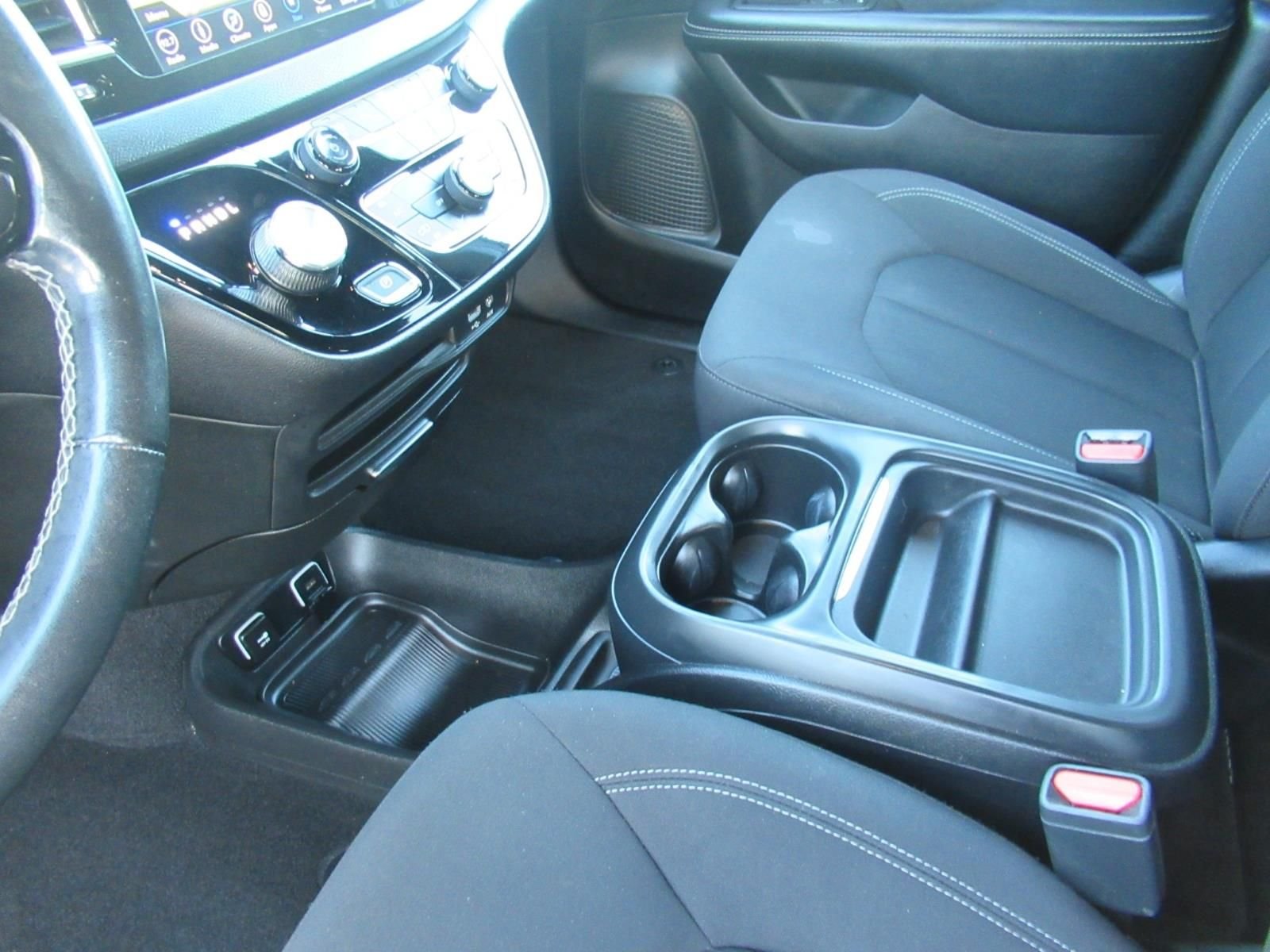 Used 2019 Gray Chrysler Touring Plus image 19