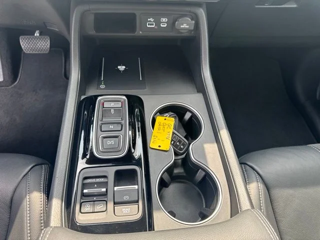 2023 Honda Pilot Touring - Photo 19