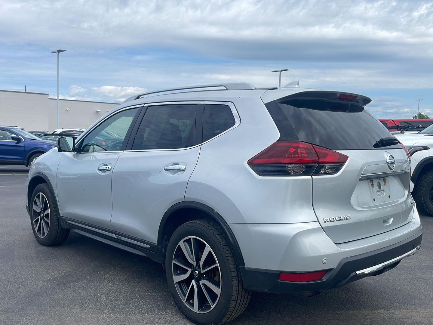 Used 2019 Gy Nissan  image 15