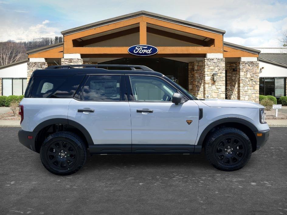 New 2026 Space White Metallic Ford Badlands® image 4