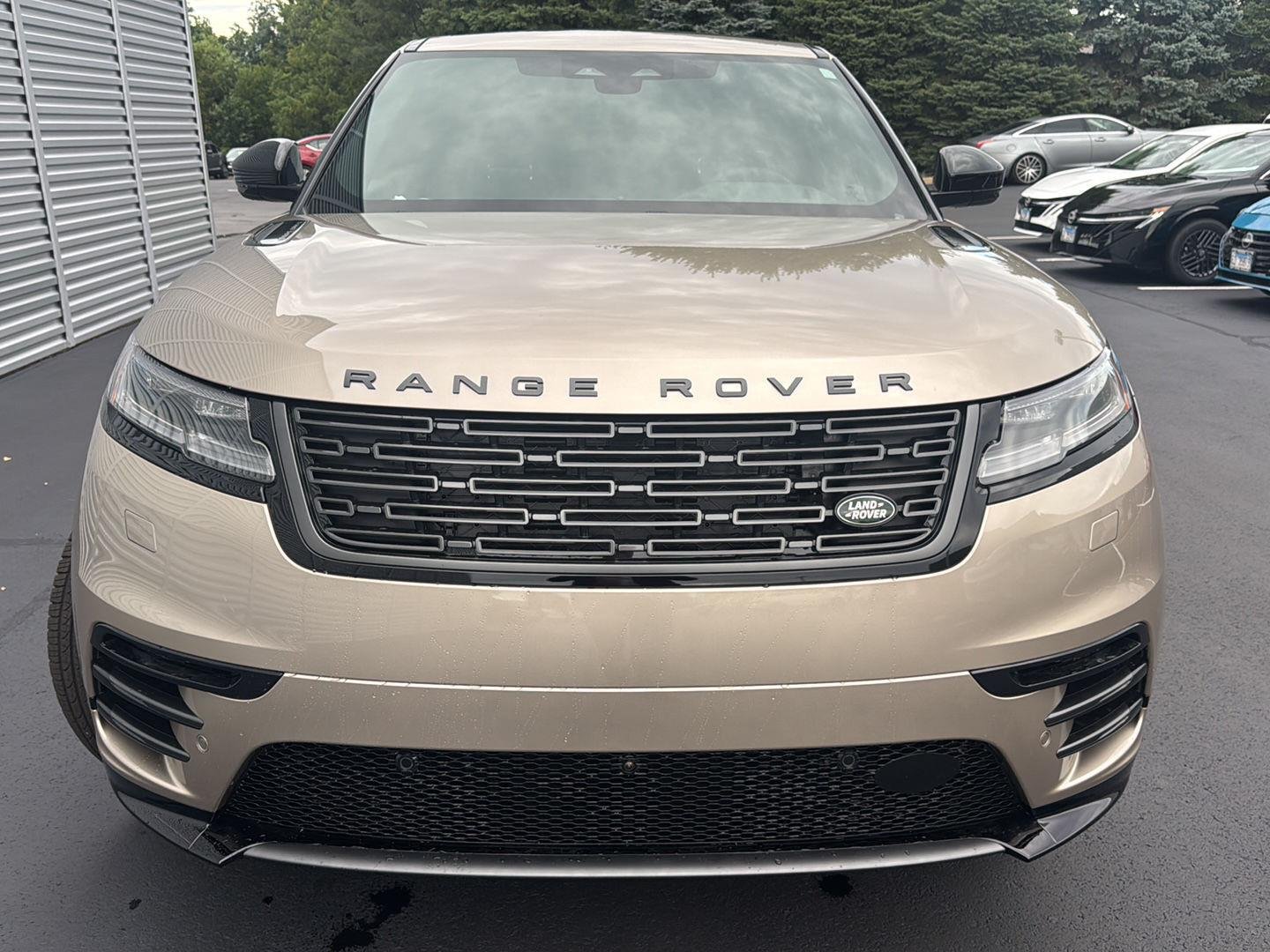 New 2026 Batumi Gold Land Rover Belgravia Edition image 7