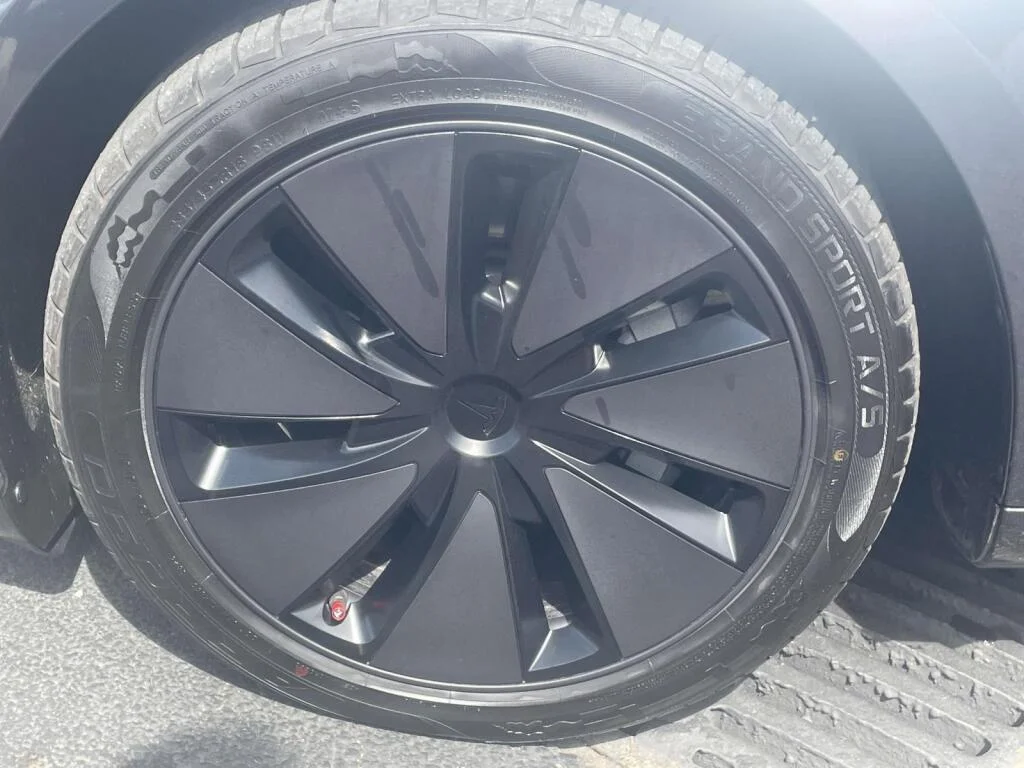 Used 2025 Stealth Grey Tesla Long Range image 13