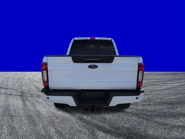 Used 2022 Oxford White Ford Lariat image 5
