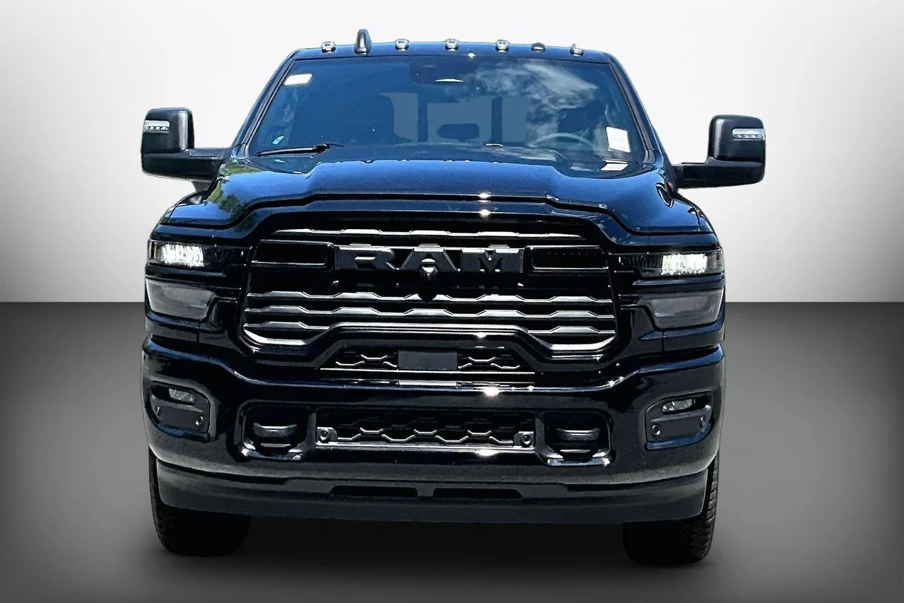 New 2026 Diamond Black Crystal Pearlcoat RAM Big Horn image 3