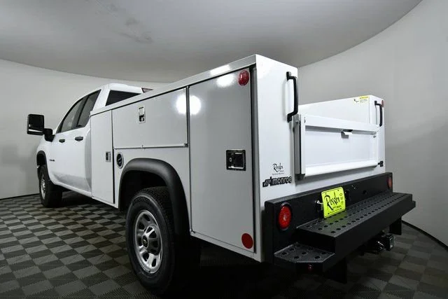 New 2026 Summit White Chevrolet WT image 13