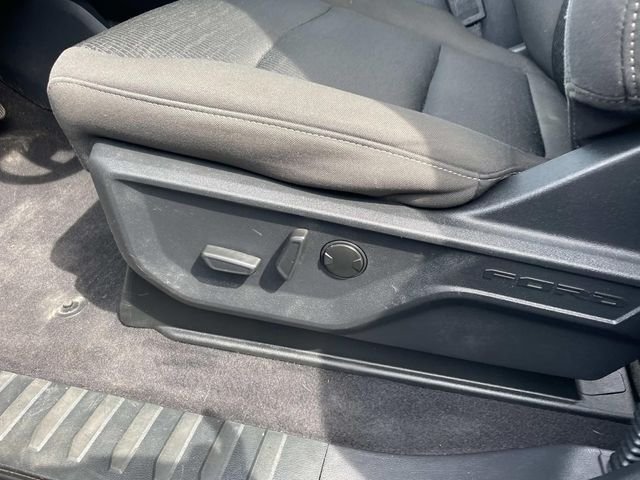 Used 2023 Agate Black Metallic Ford XLT image 23