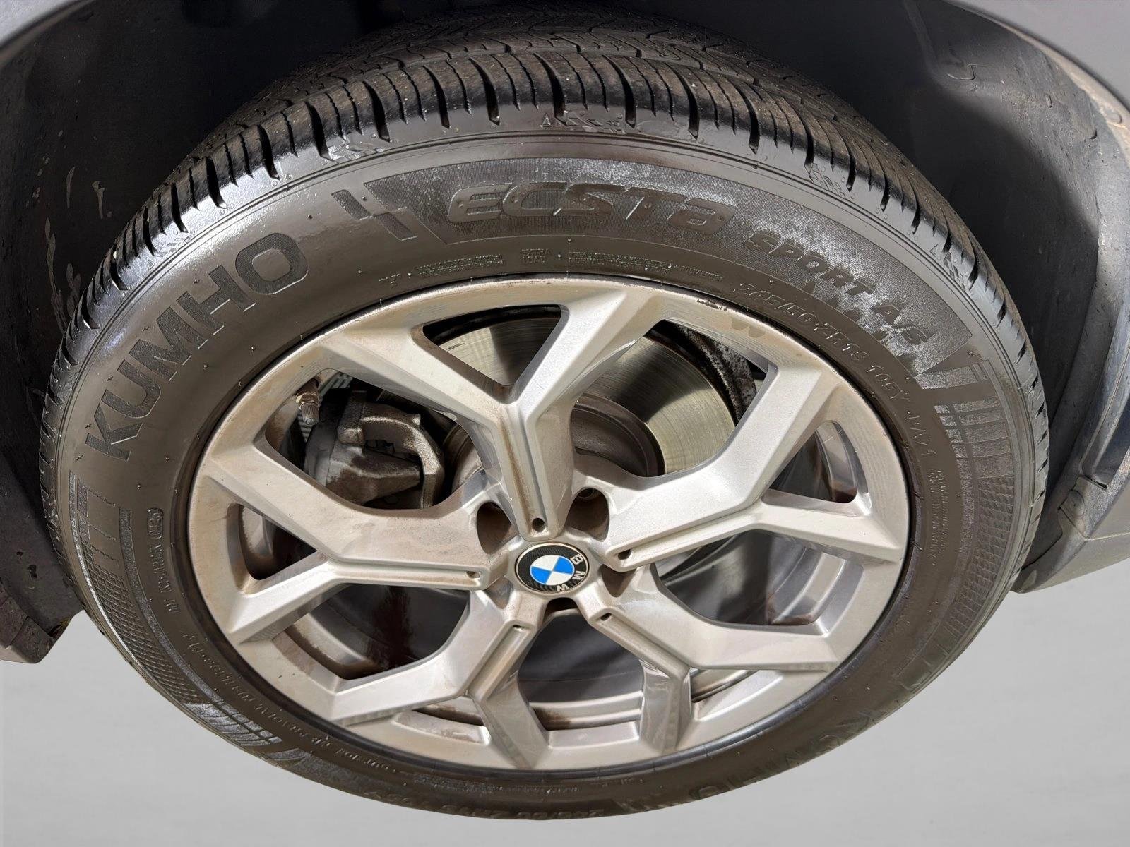 Used 2022 Alpine White BMW sDrive30i image 14