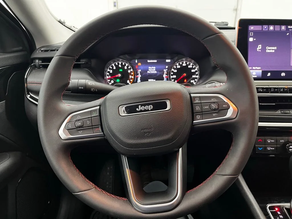 Used 2022 Gray Jeep Trailhawk image 21