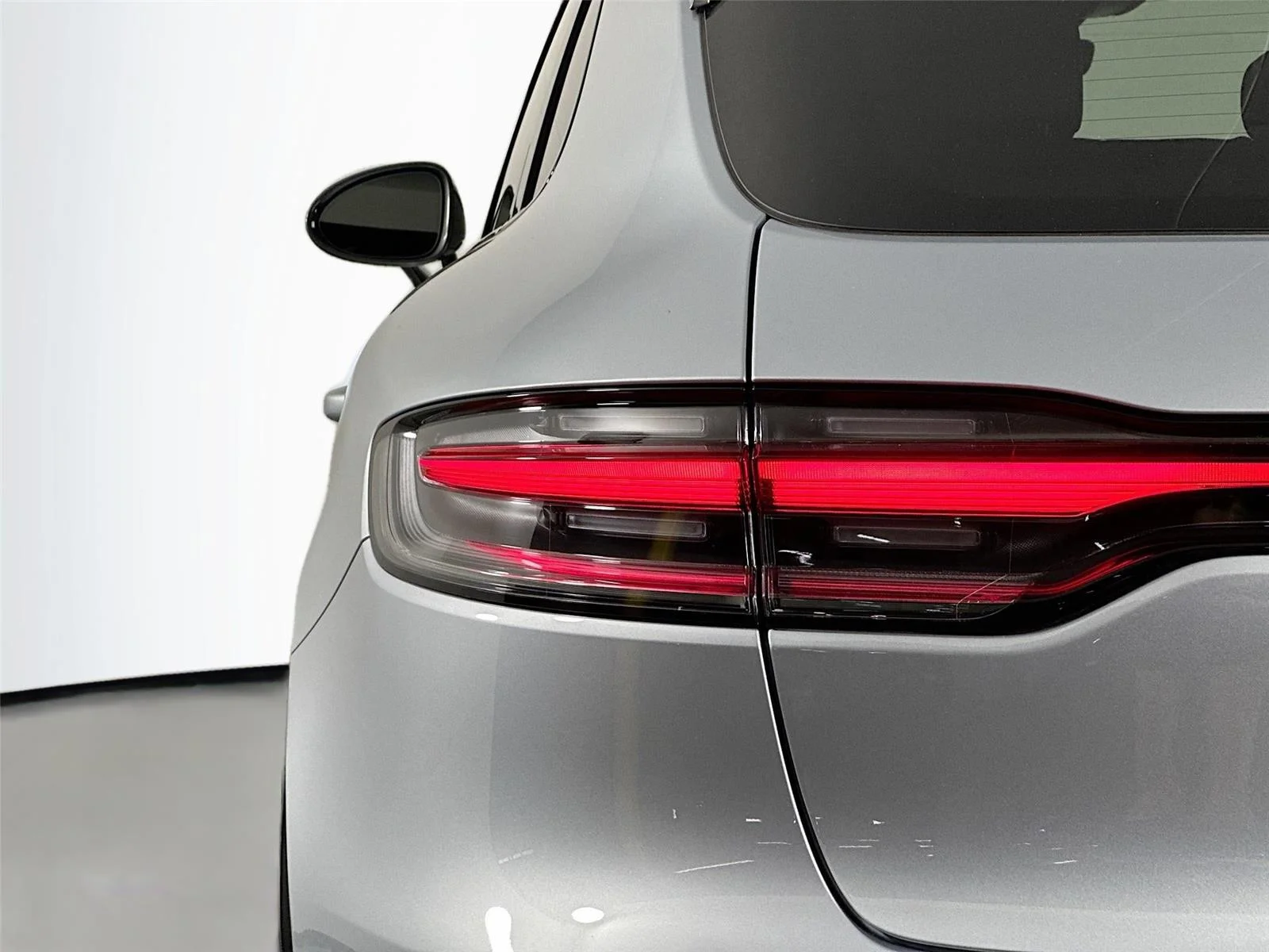 New 2026 Dolomite Silver Metallic Porsche T image 16