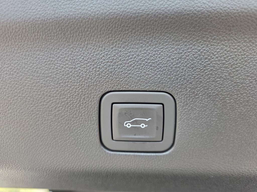 New 2026 Sterling Gray Metallic Chevrolet Premier image 27