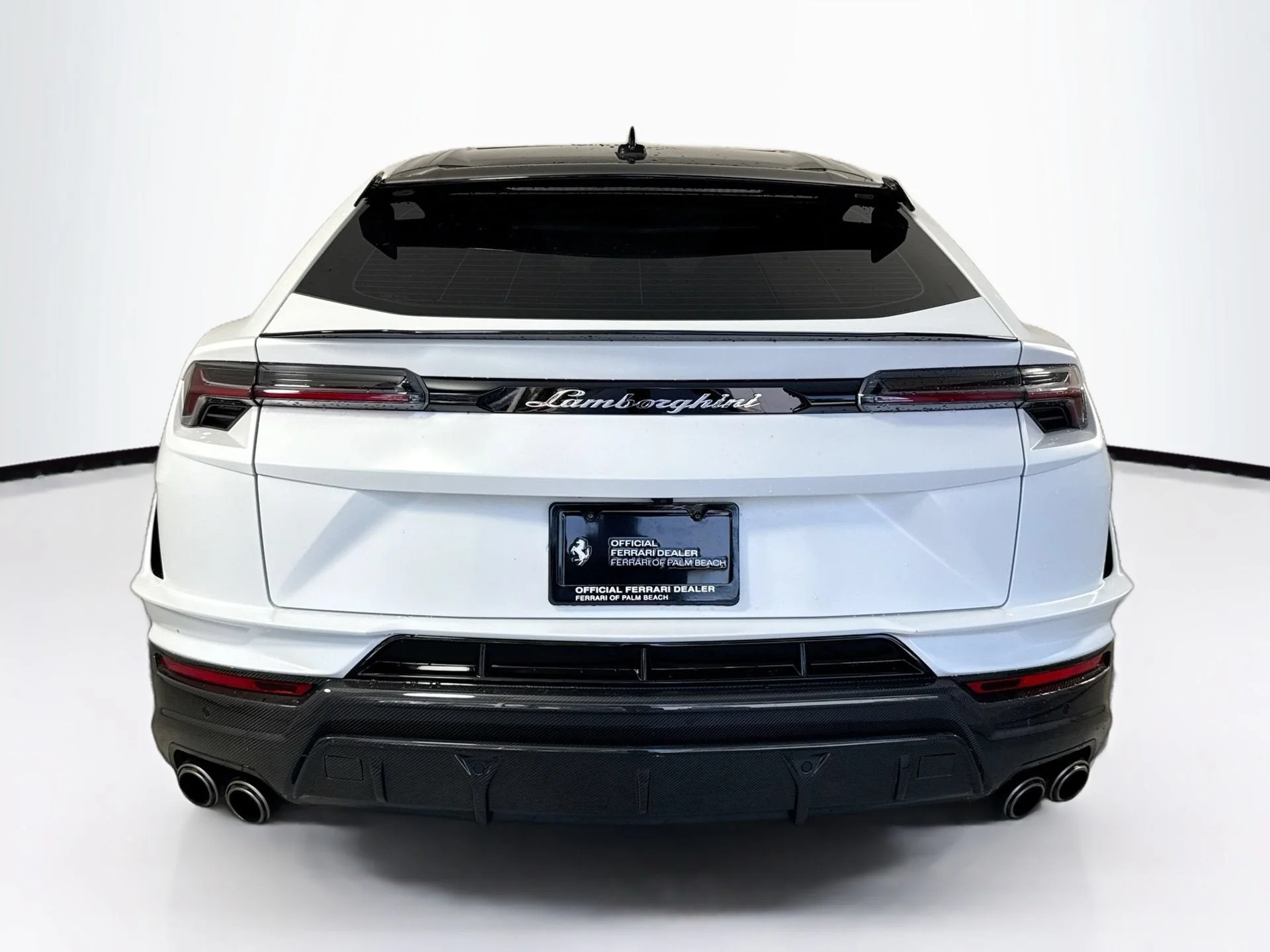 Used 2024 Bianco Monocerus Metallic Lamborghini Performante image 6