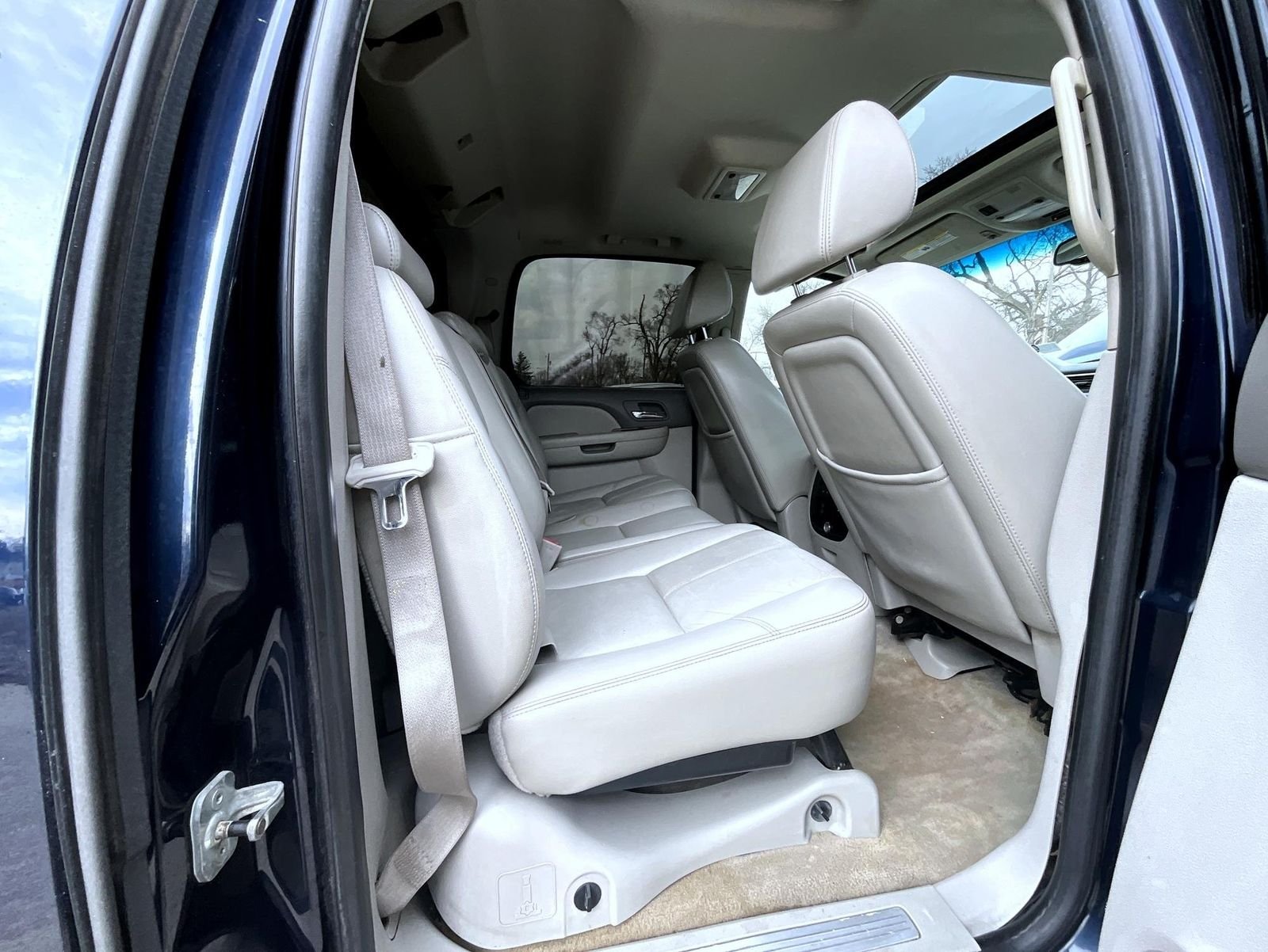 Used 2007 Blue Chevrolet LT image 19