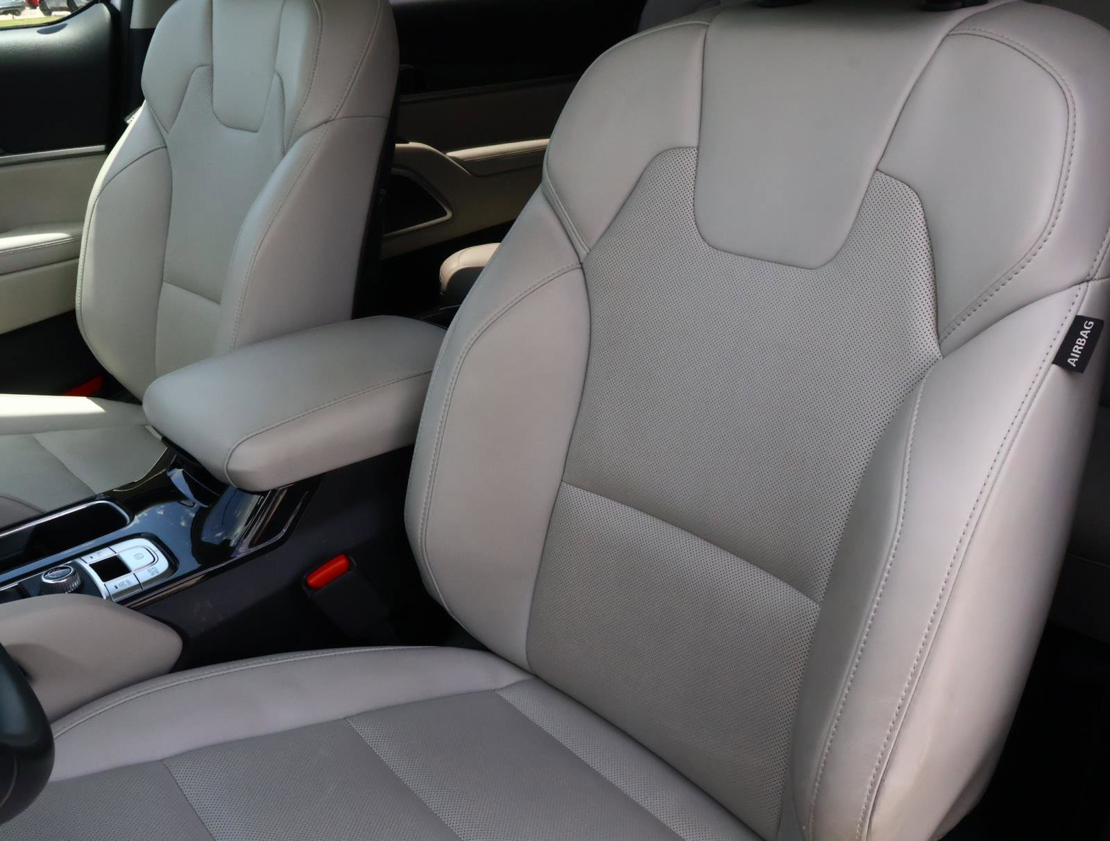 2025 Kia Telluride S - Photo 12