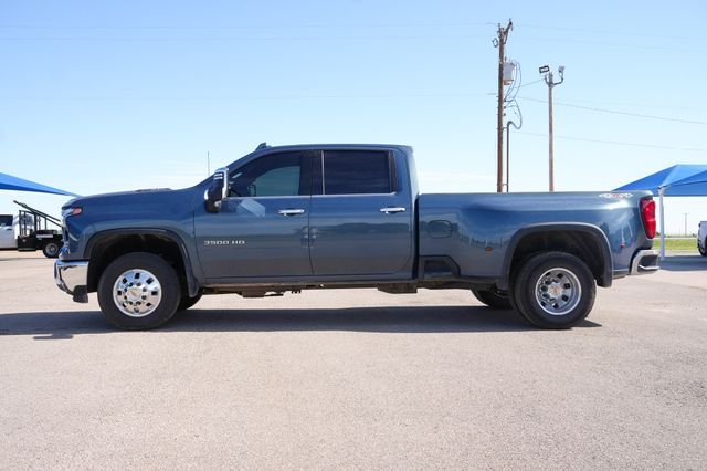 Used 2025 Blue Chevrolet LTZ image 6