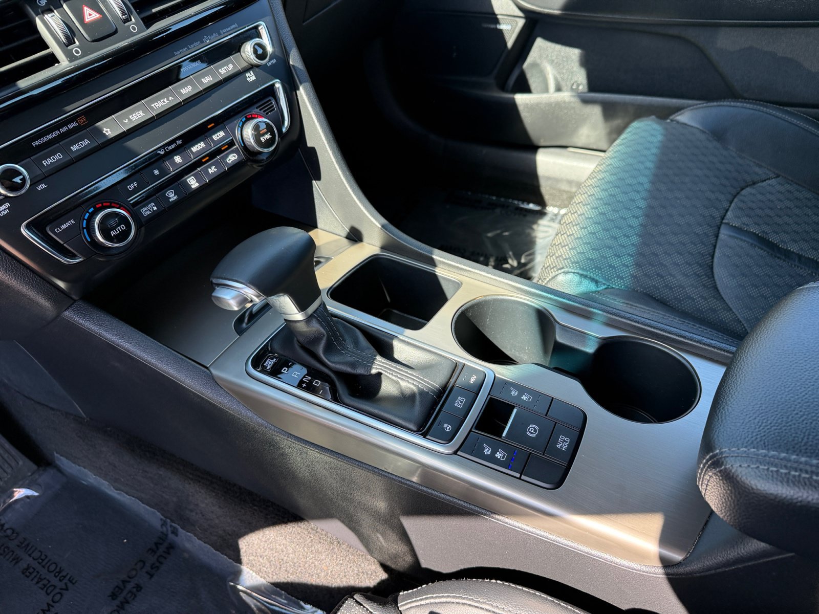 Used 2019 Aurora Black Kia EX image 13