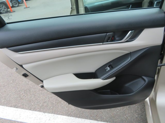 Used 2018 Kona Coffee Metallic Honda LX 1.5T image 16