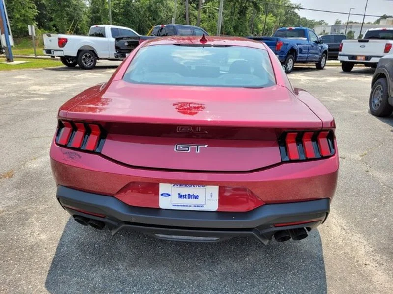 2025 Ford Mustang GT Fastback - Photo 9