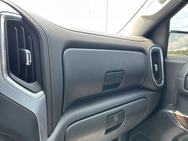 Used 2020 Cardinal Red GMC SLE image 36