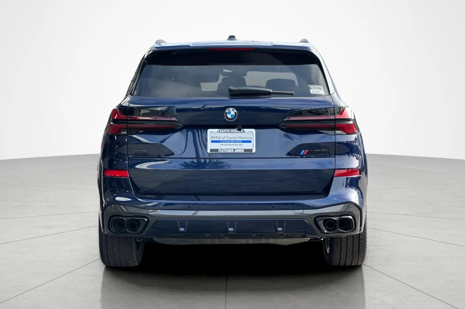 New 2026 Tanzanite Blue II Metallic BMW M60i image 4