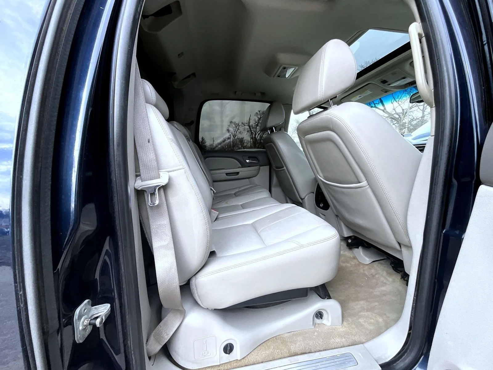 Used 2007 Blue Chevrolet LT image 19