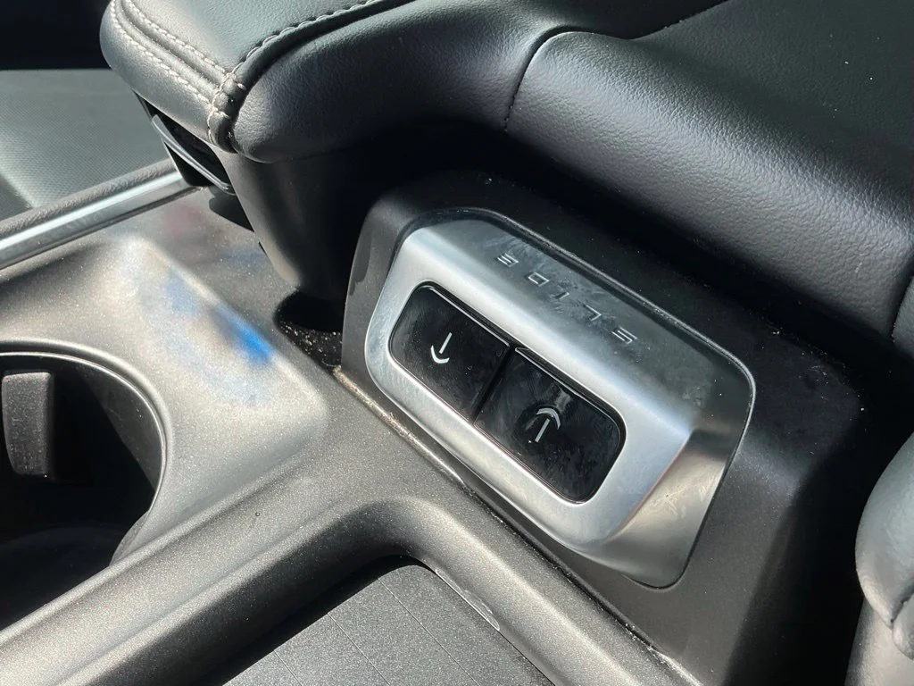 Used 2025 Black Ford Platinum image 41
