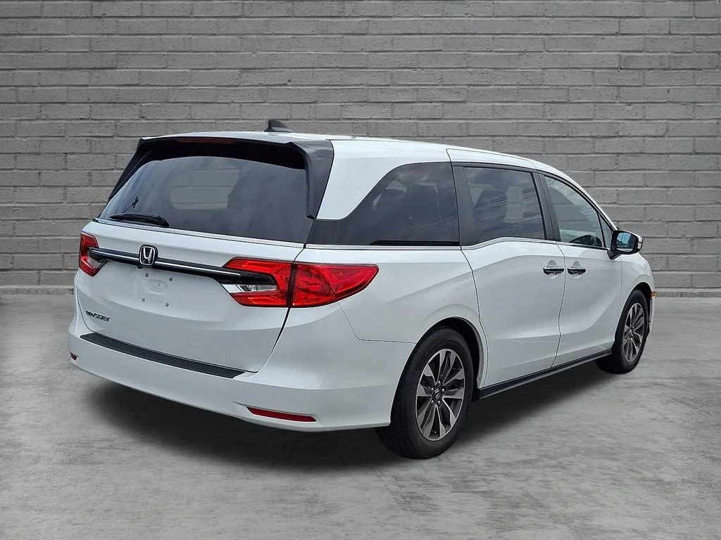 Used 2023 White Honda EX-L image 41