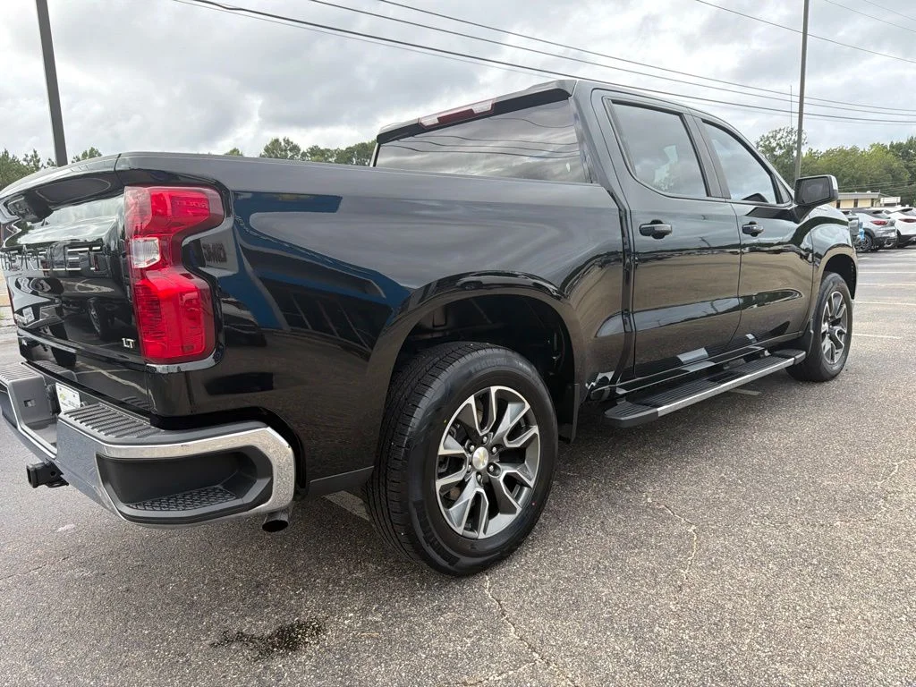 Used 2024 Black Chevrolet LT image 5
