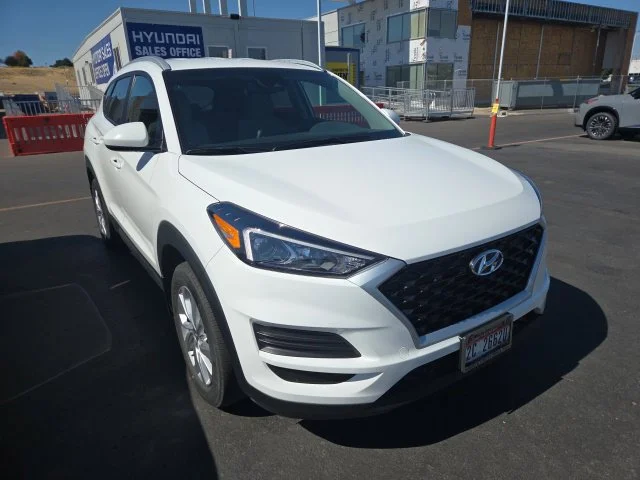 Used 2020 White Hyundai Value image 2