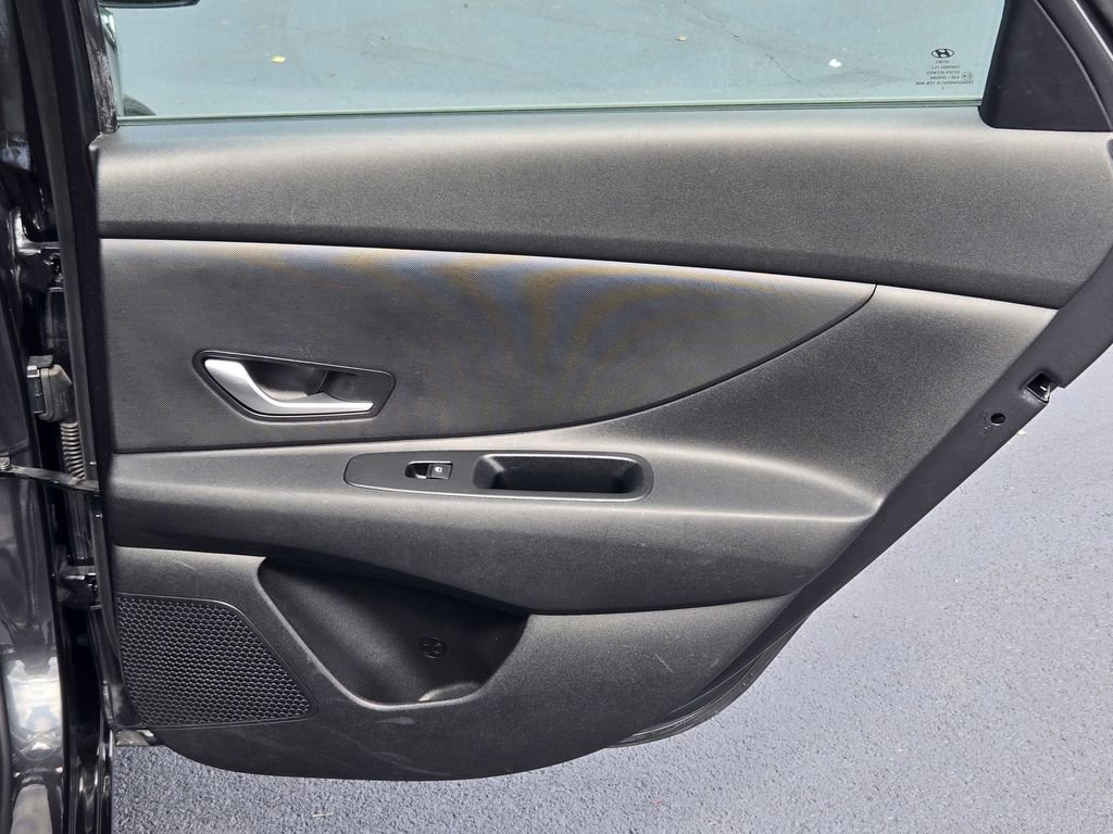 Used 2023 Gray Hyundai SE image 13