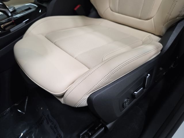Certified Used 2024 Alpine White BMW xDrive30i image 28
