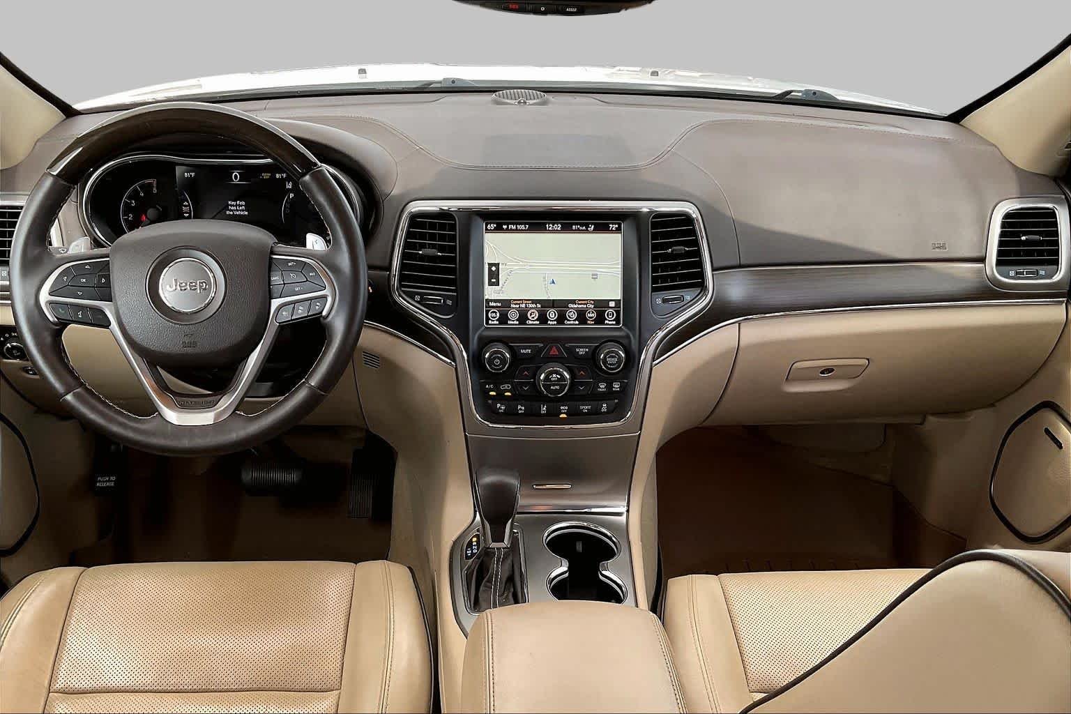 Used 2018 Ivory 3-Coat Jeep Overland image 14