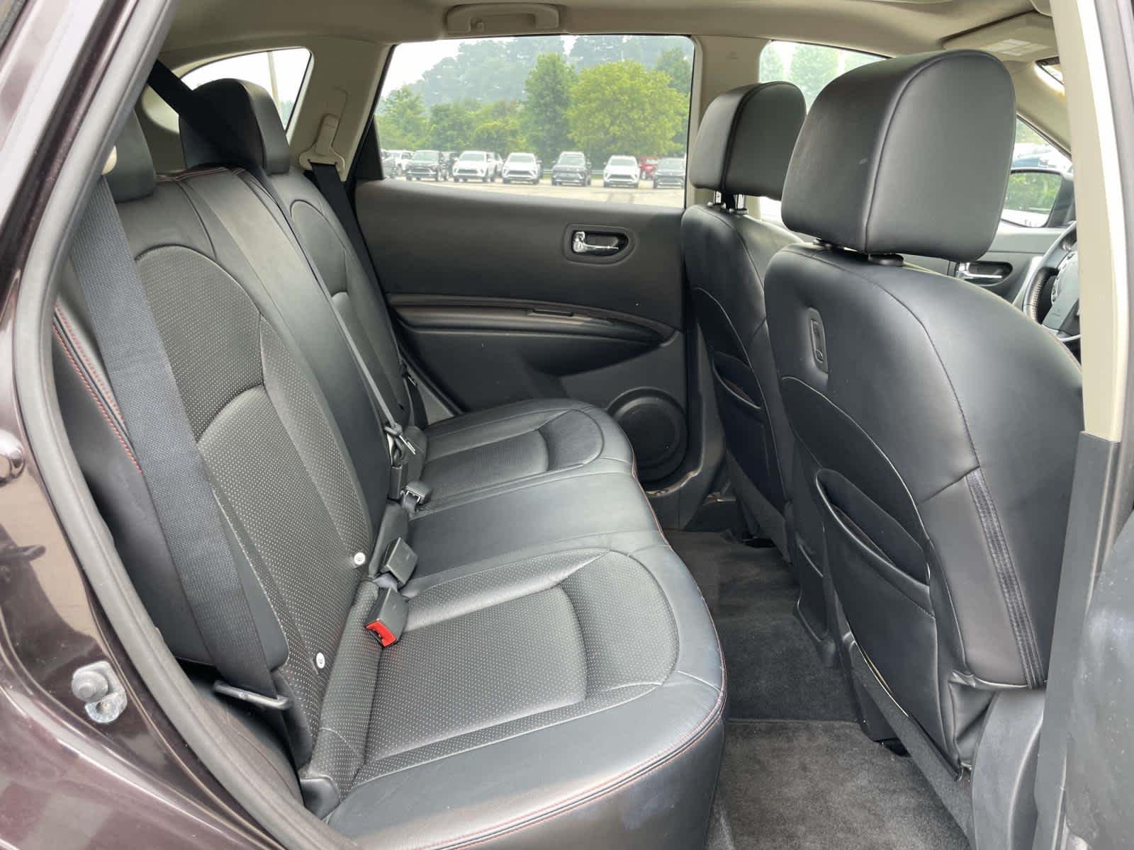 Used 2012 Black Amethyst Nissan SL image 18