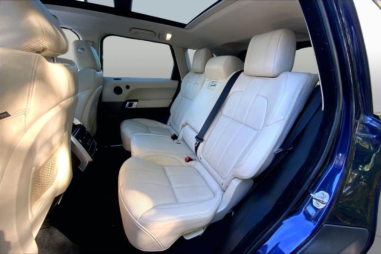 Used 2017 Fuji White Land Rover HSE image 20