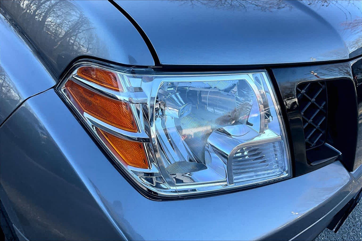 Used 2021 Gun Metallic Nissan SV image 25