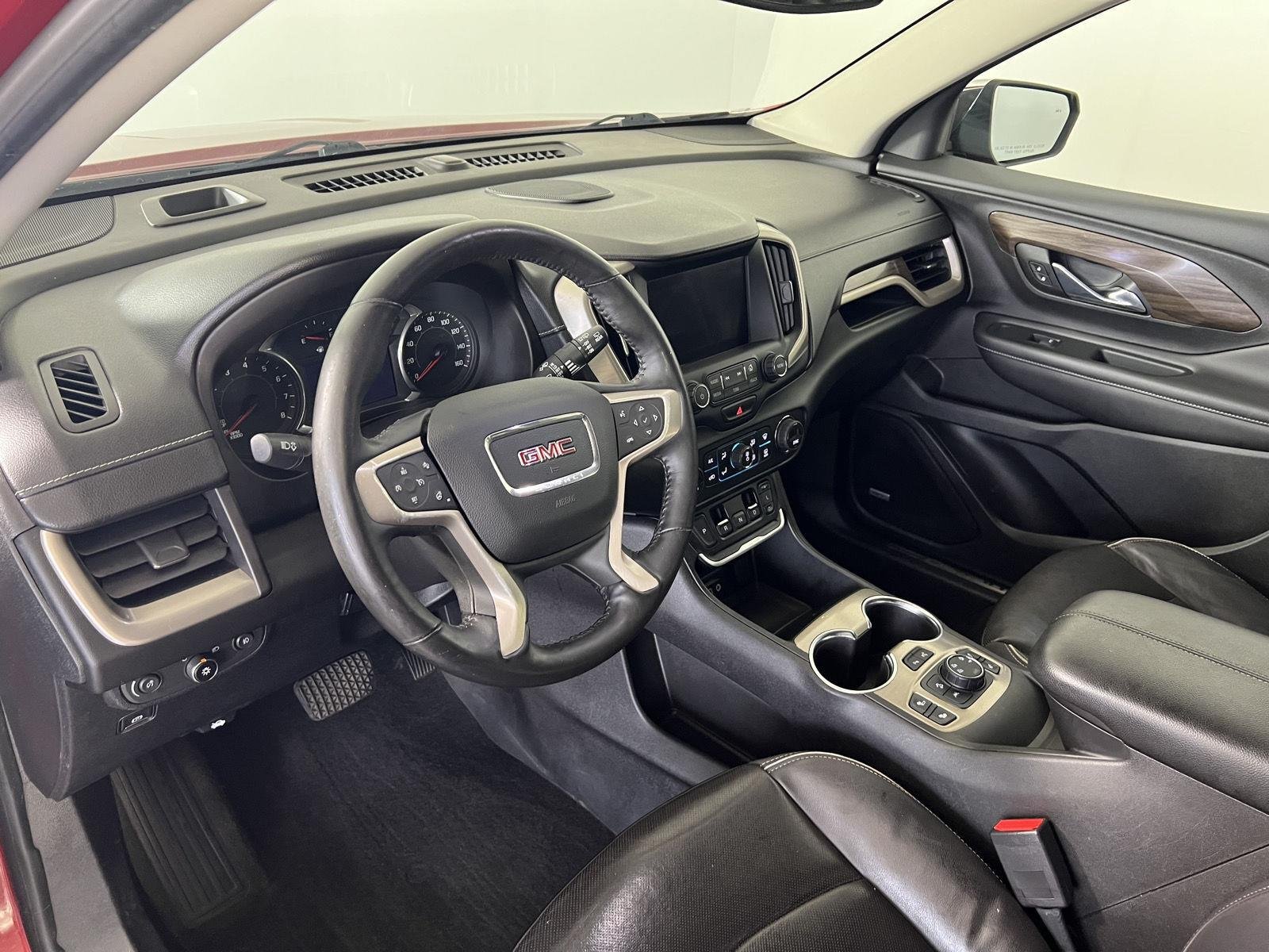 Used 2018 Red Quartz Tintcoat GMC Denali image 8
