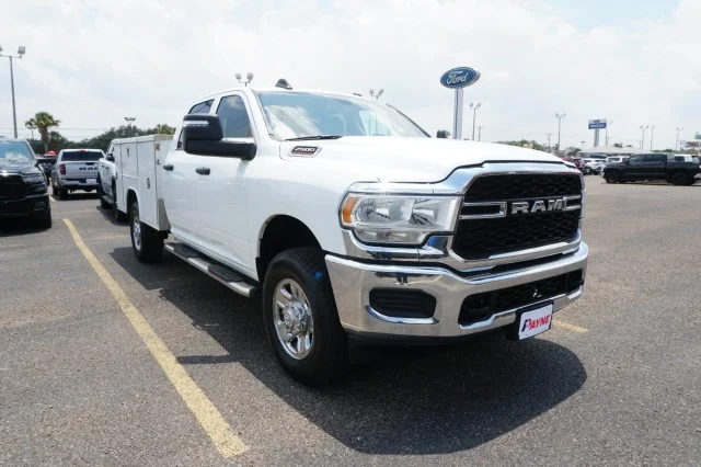 Used 2024 WHITE Ram Tradesman image 3