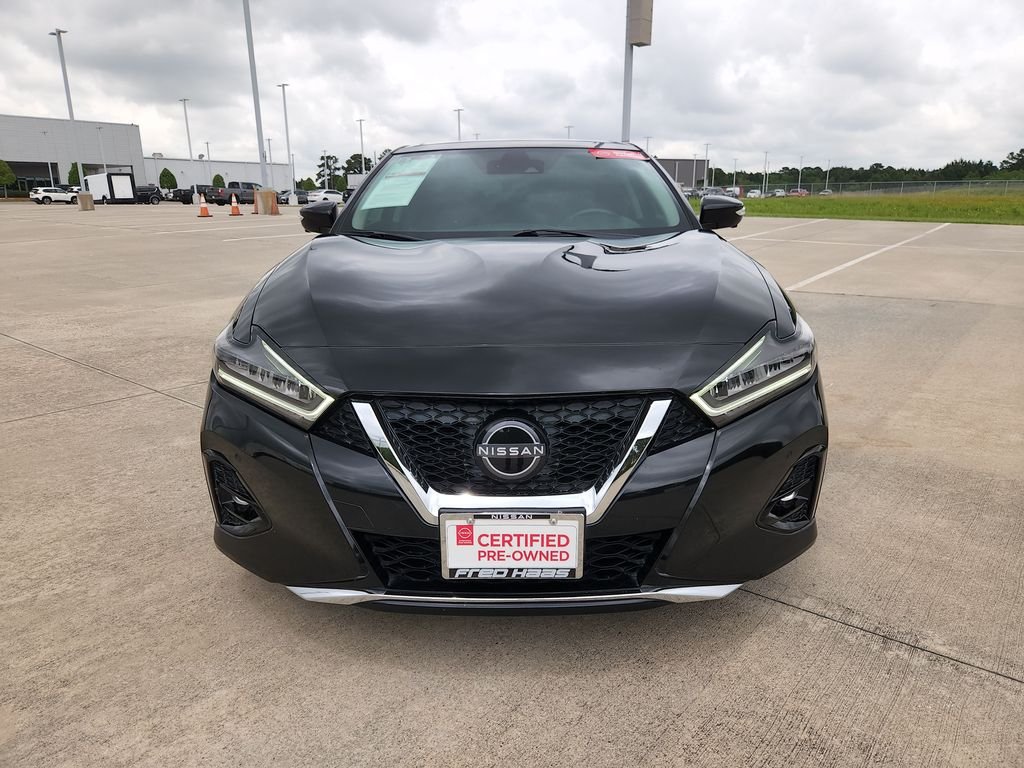 Certified Used 2023 Black Nissan Platinum image 9