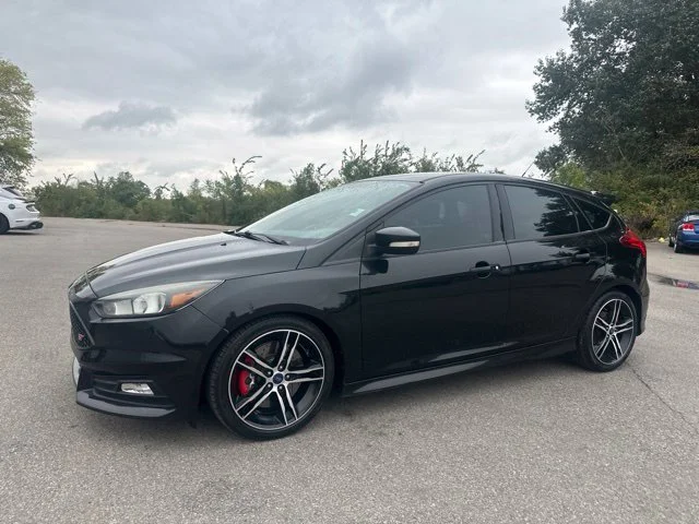 Used 2015 Tuxedo Black Ford ST image 1