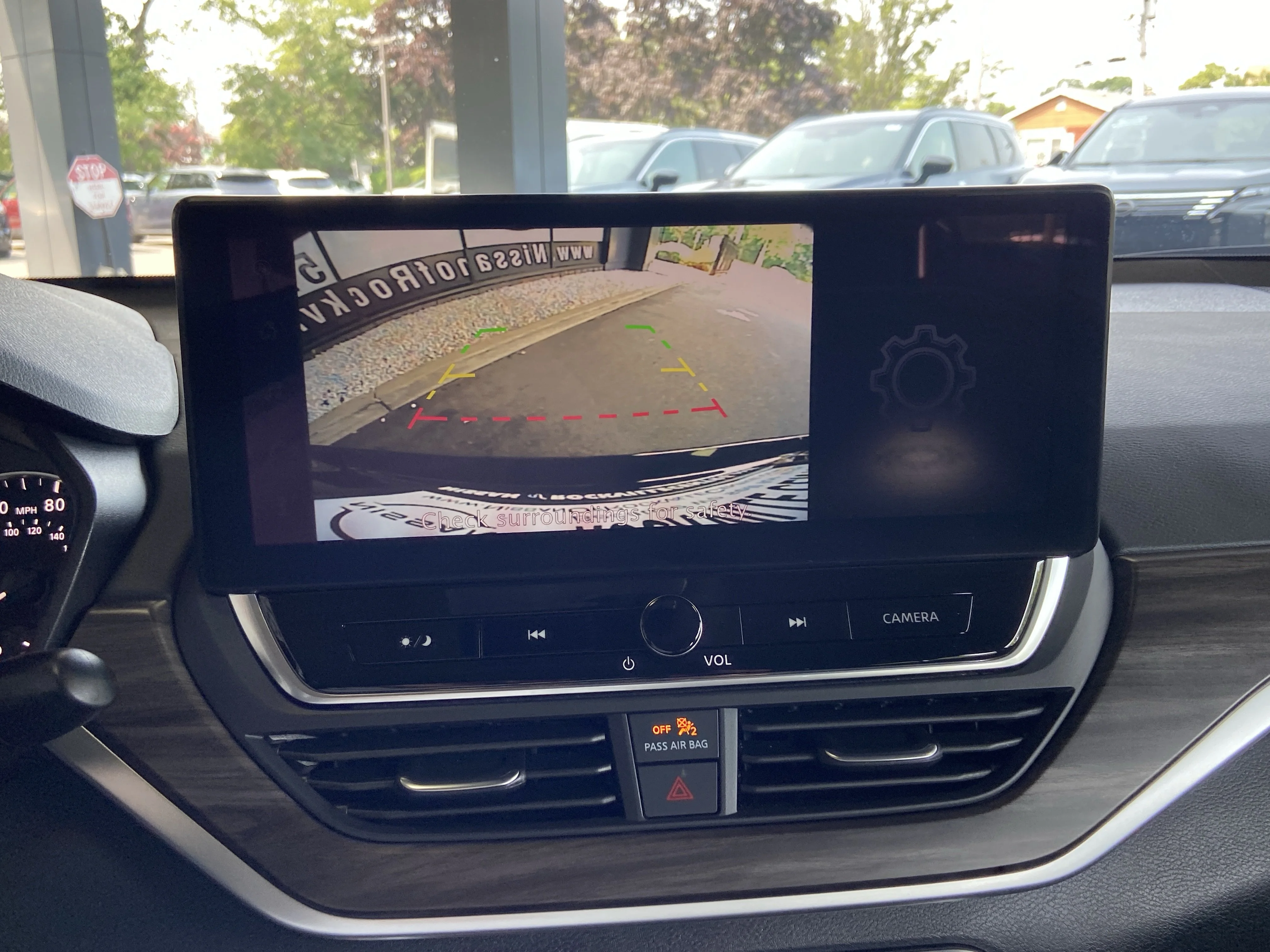 2025 Nissan Altima SV - Photo 21