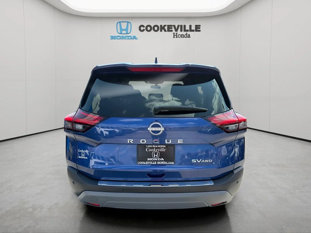 Used 2022 Caspian Blue Metallic Nissan SV image 6