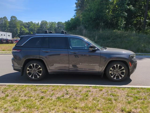 Used 2022 Gray Jeep Overland image 14