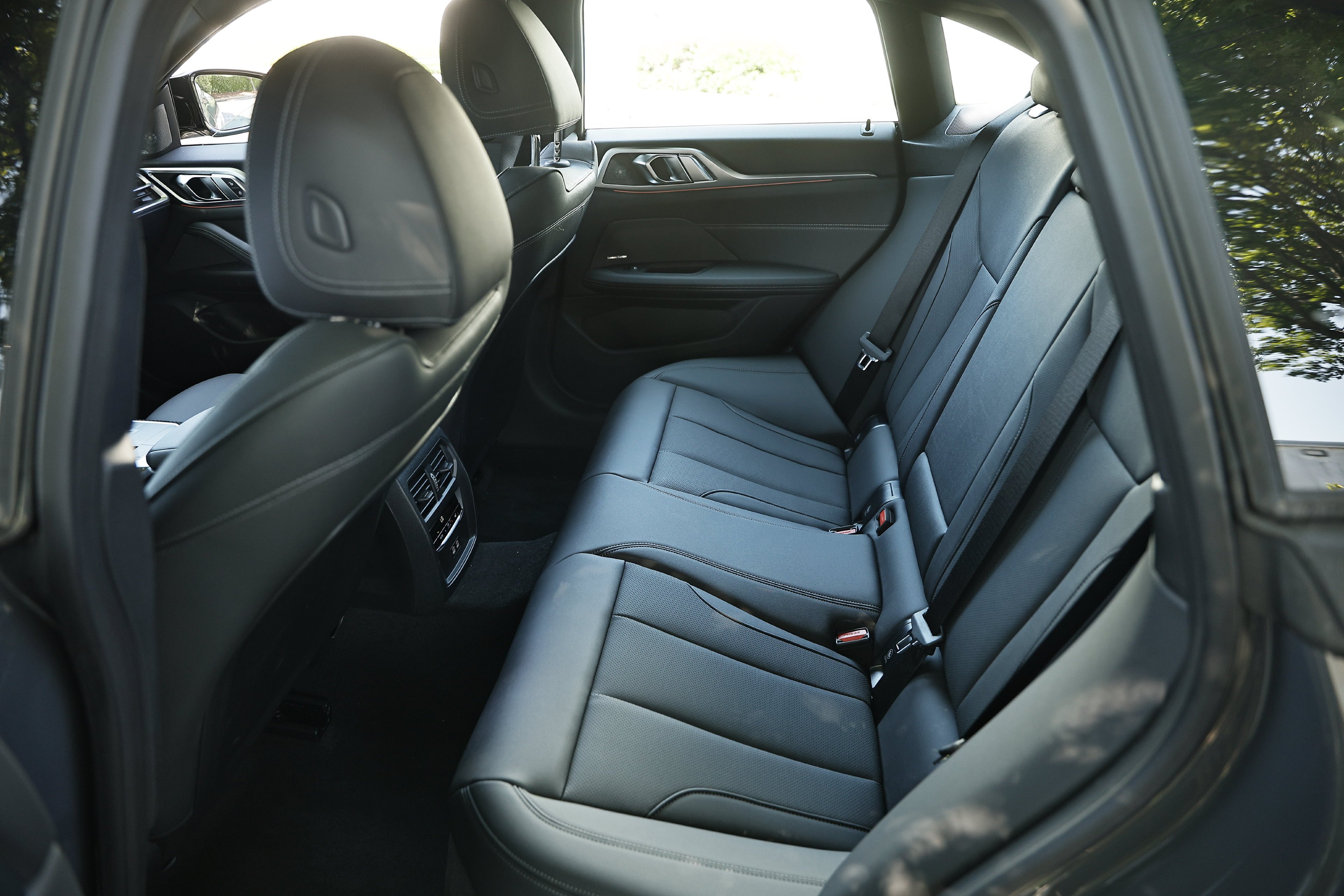 2026 BMW 4 Series M440i - Photo 24