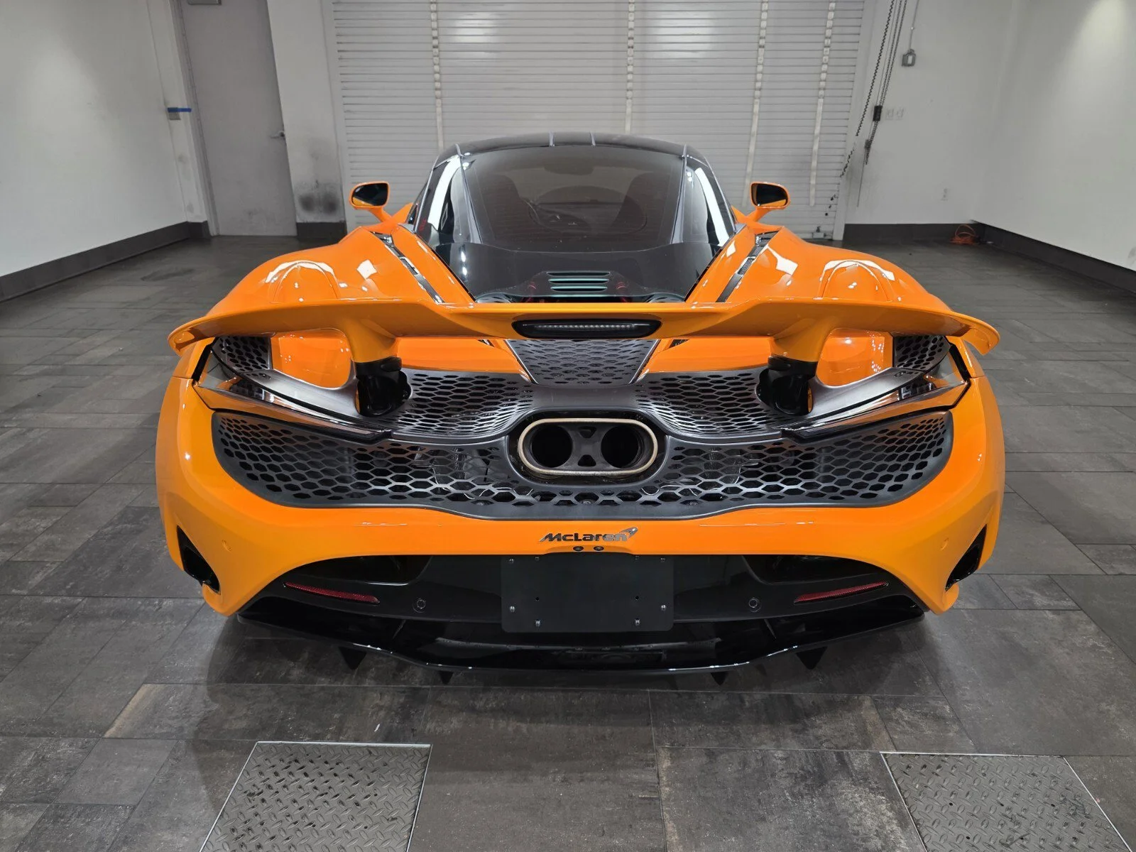 Certified Used 2024 McLaren Orange McLaren Coupe image 5