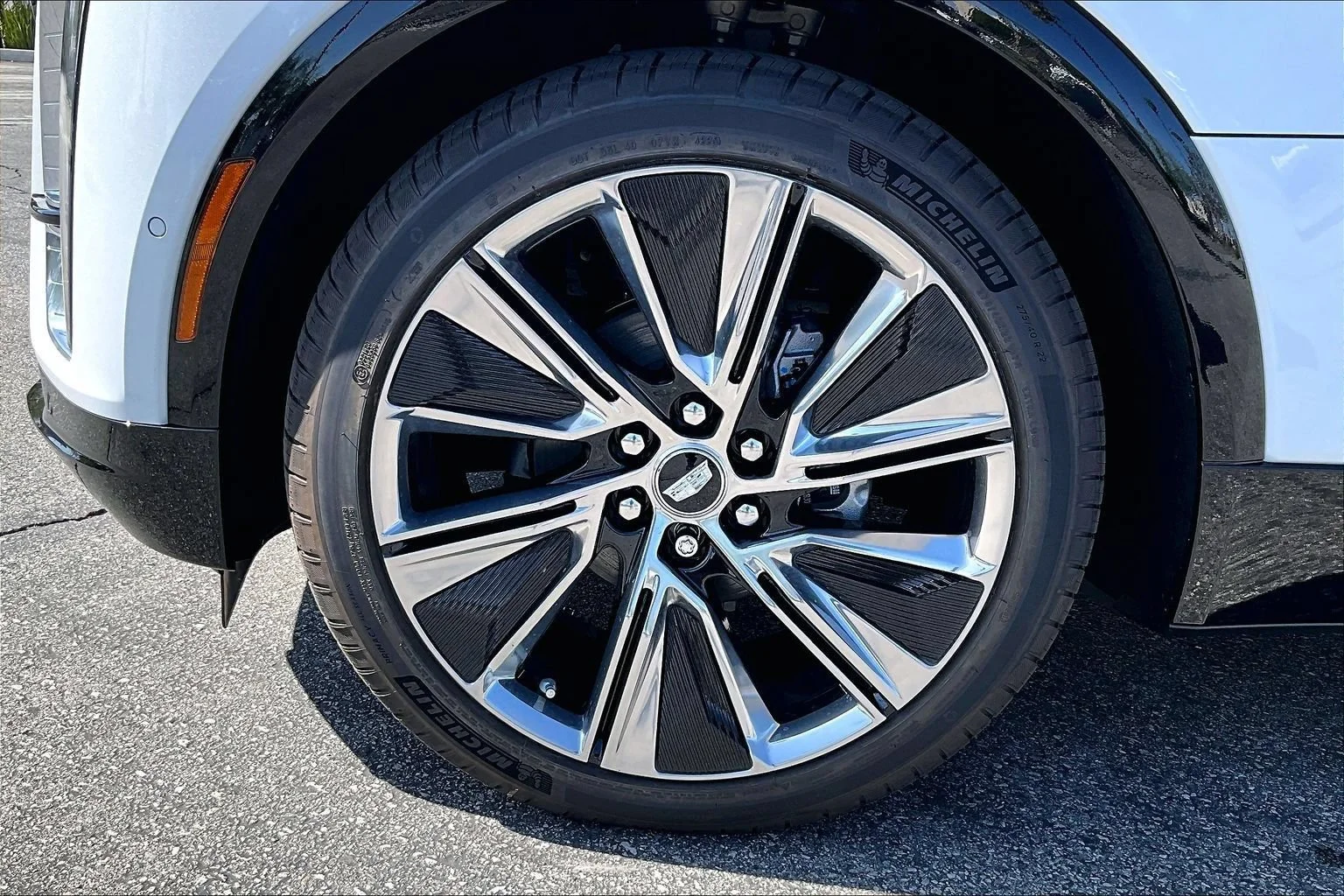 2027 Cadillac LYRIQ Signature Luxury - Photo 10
