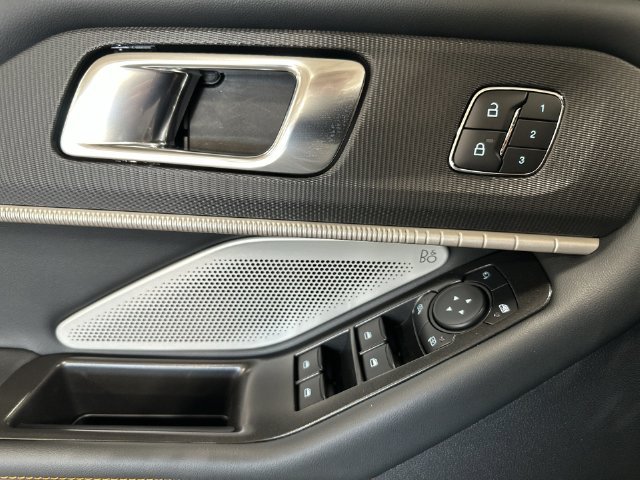 New 2027 Agate Black Metallic Ford Tremor® image 19